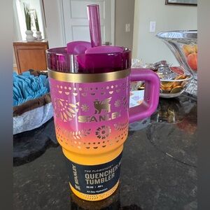 Stanley sunrise 🌅 Catrina 20 oz quencher